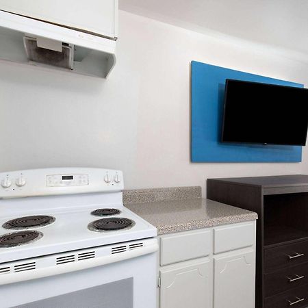 Baymont By Wyndham Selma Hotel Bagian luar foto