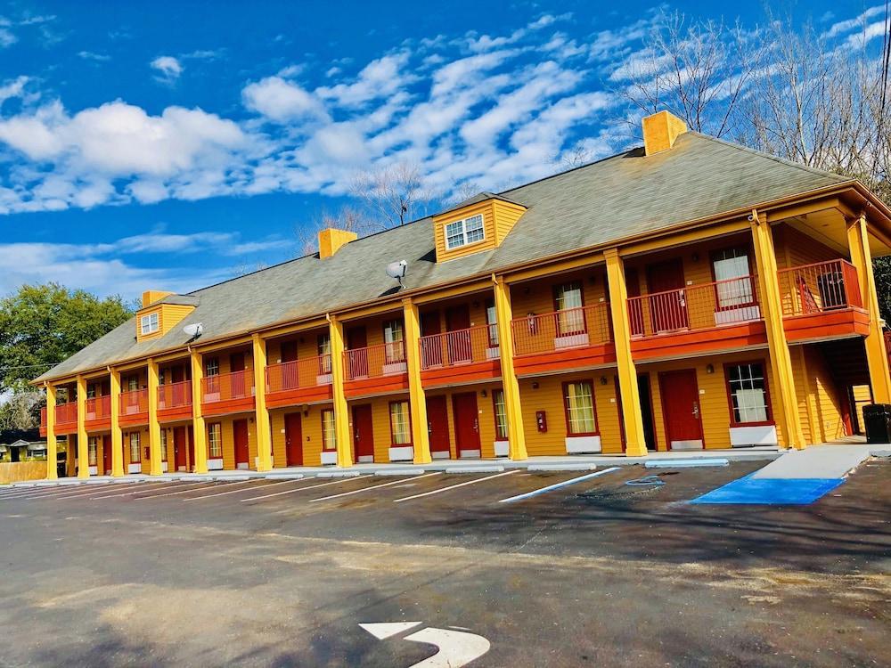 Baymont By Wyndham Selma Hotel Bagian luar foto