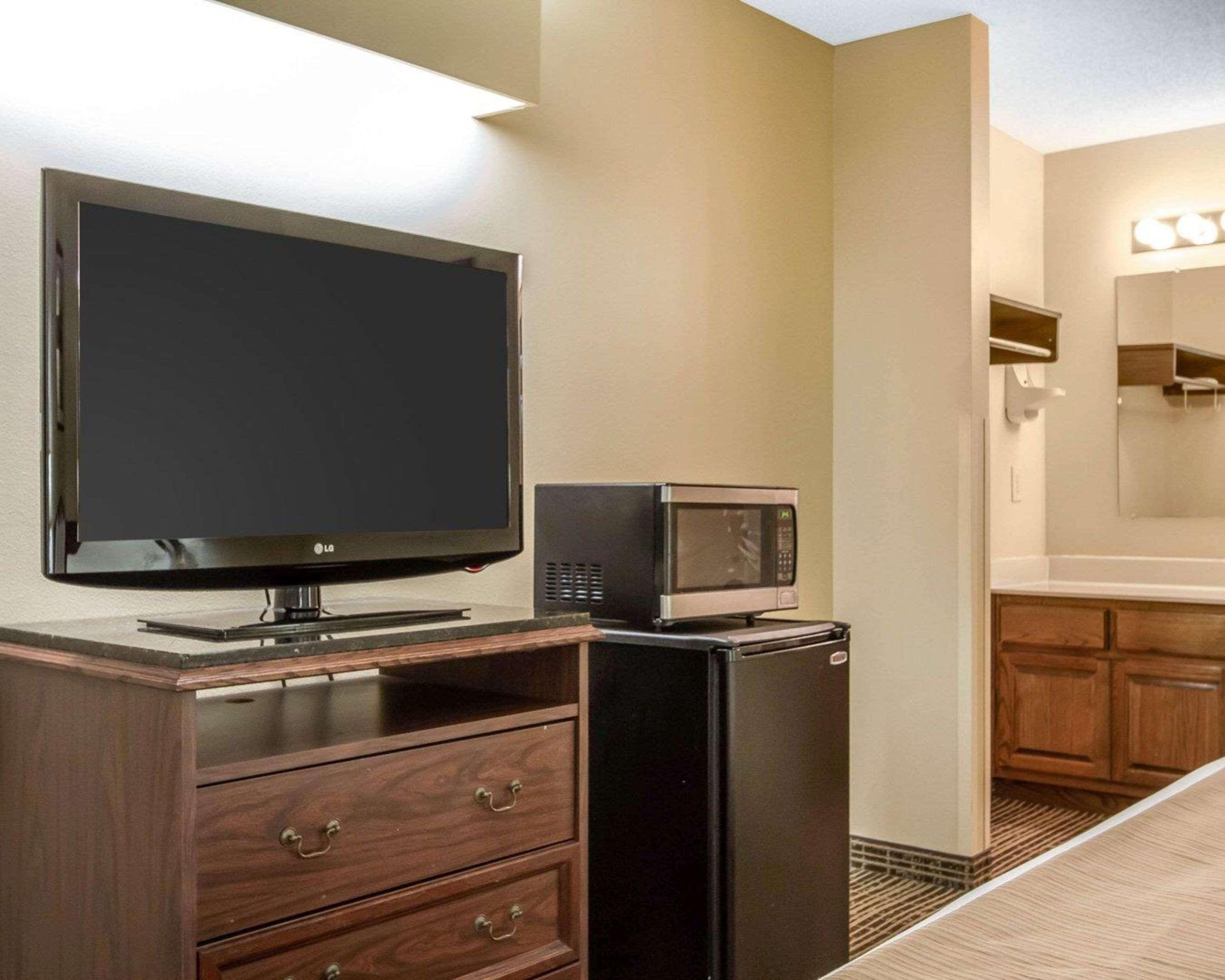 Baymont By Wyndham Selma Hotel Bagian luar foto