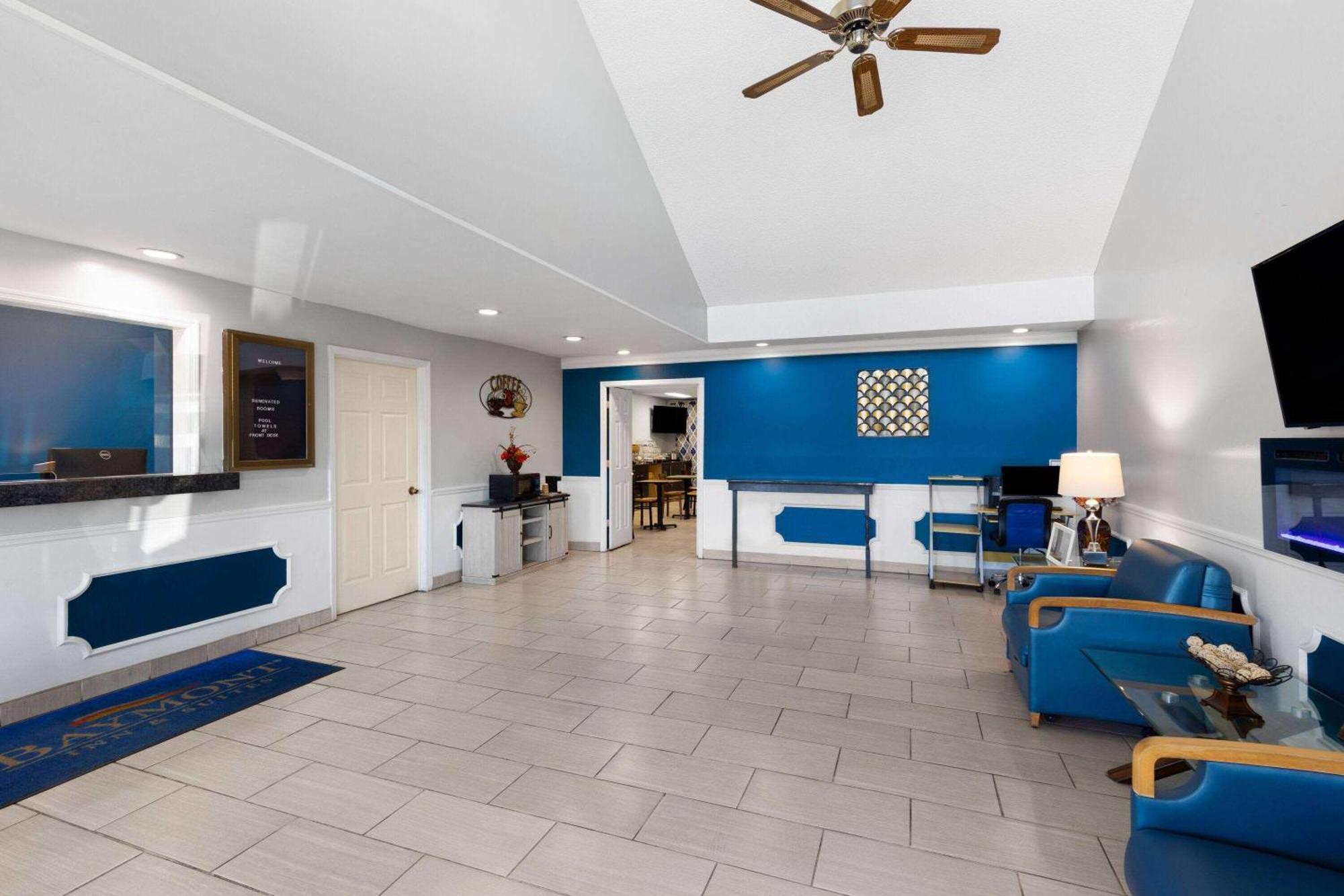 Baymont By Wyndham Selma Hotel Bagian luar foto
