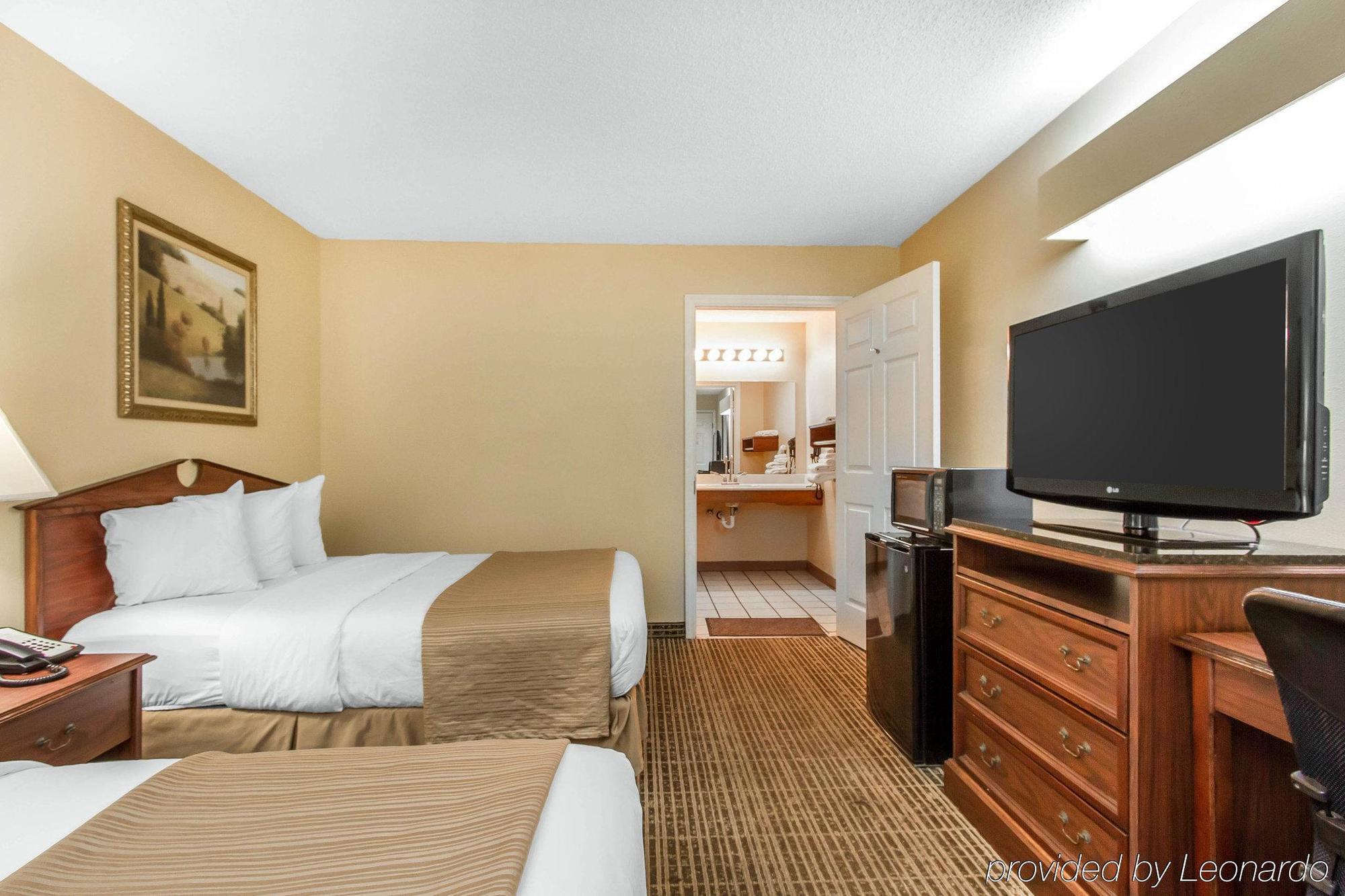 Baymont By Wyndham Selma Hotel Bagian luar foto