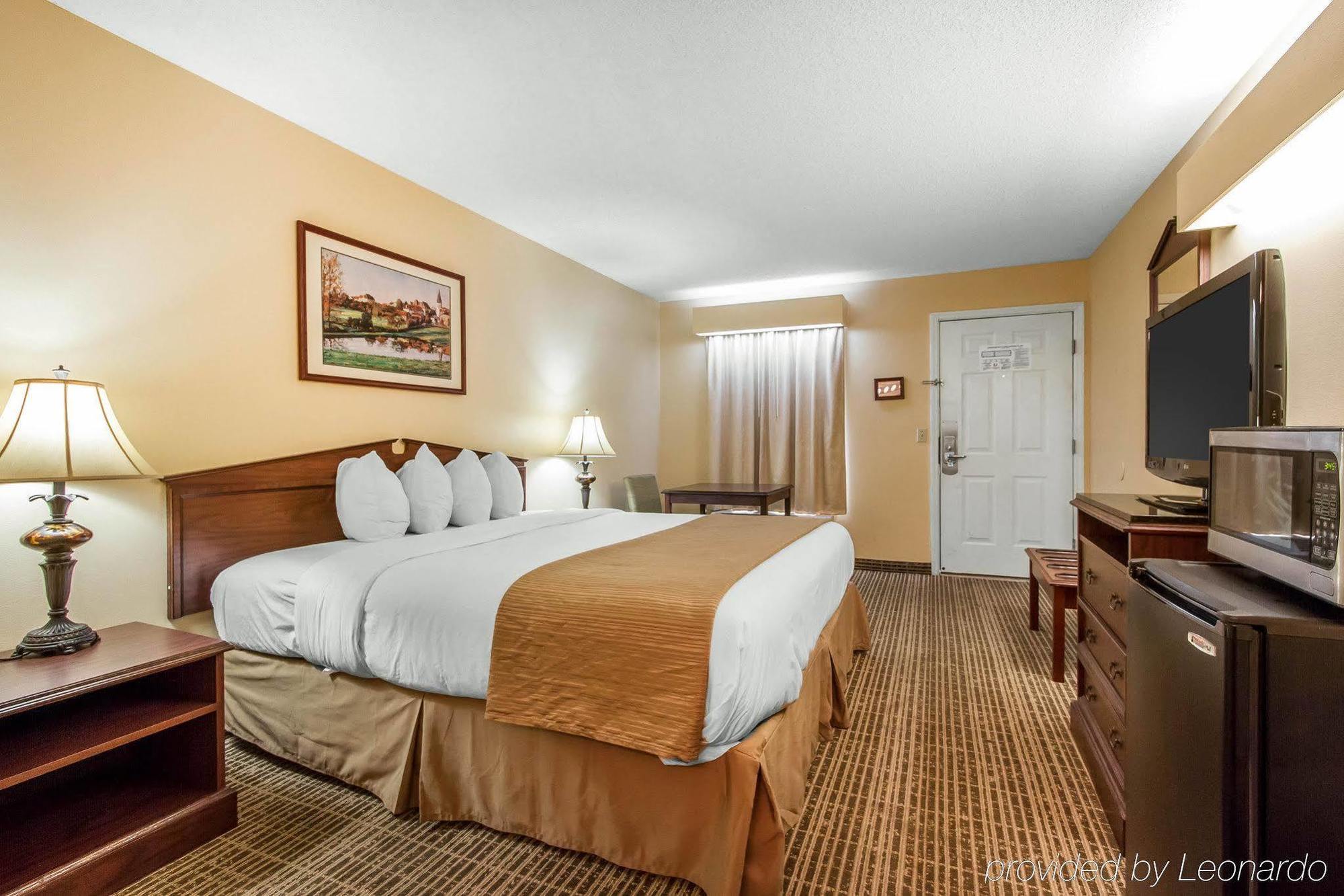Baymont By Wyndham Selma Hotel Bagian luar foto